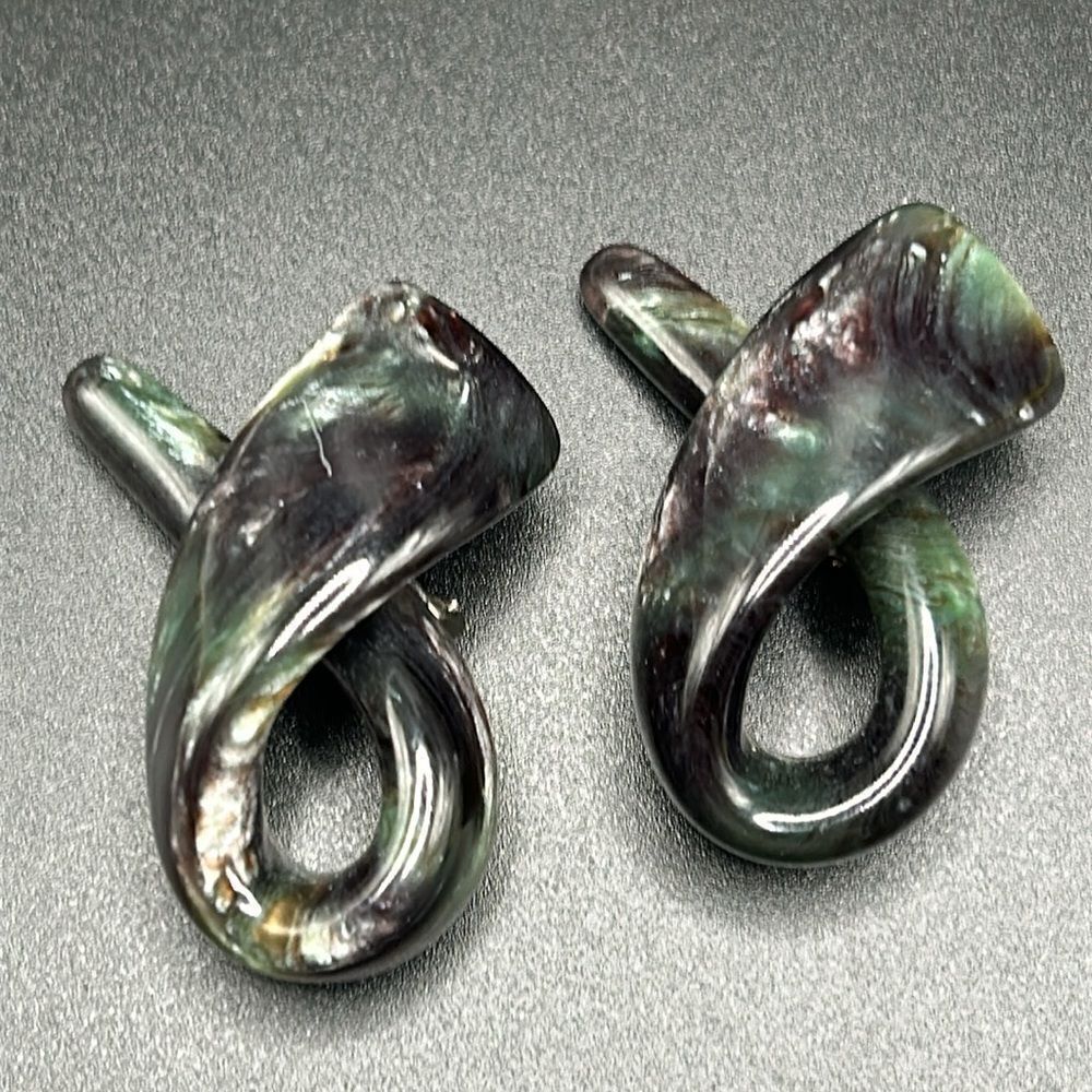 VTG Statement Clip On Acrylic Swirl Ribbon Shape‎ Dark Green 80s